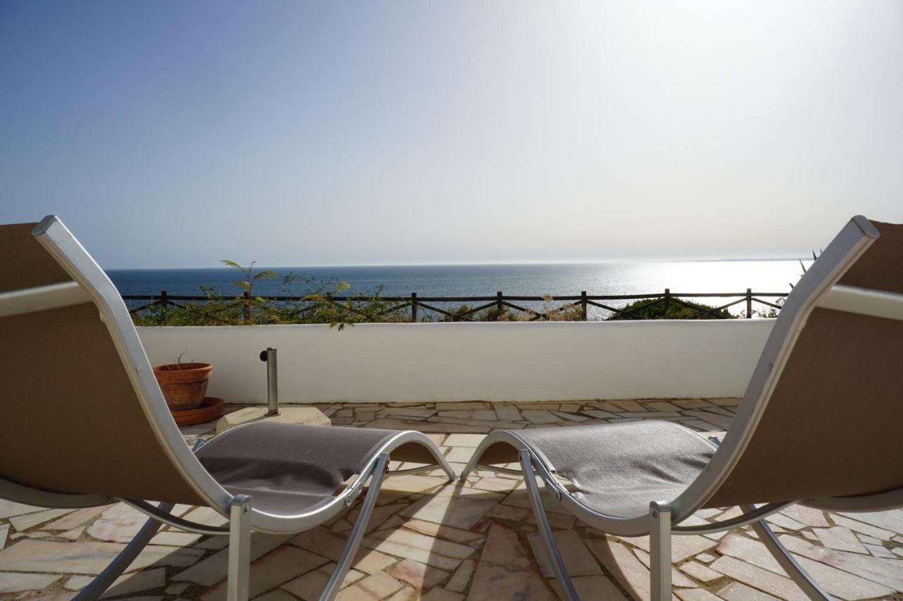 Carvoeiro Sol Seafront Apartment Exterior photo
