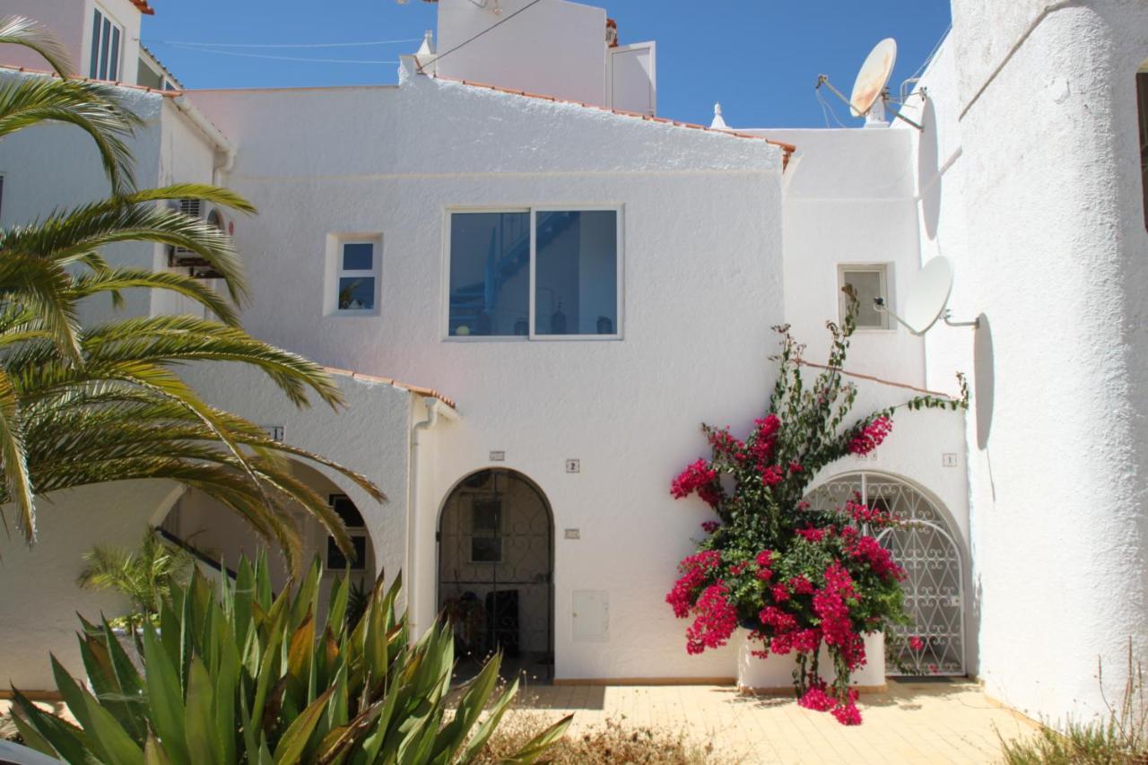 Carvoeiro Sol Seafront Apartment Exterior photo